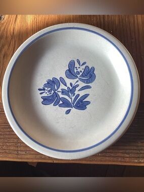 Pfaltzgraff Yorktowne Vintage Salad Plate